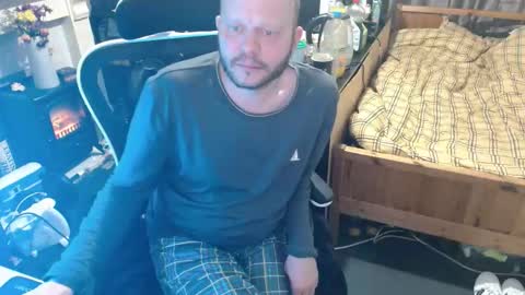 Snapshot of playboy_horny chatting on 11.04.25 playboy_horny online show from 11.04.25