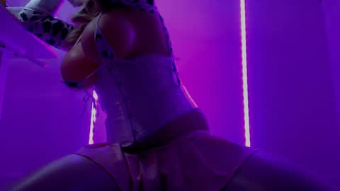 Snapshot of playfulplaytime chatting on 10.06.25 MaidArianna online show from 10.06.25