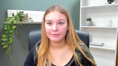 Valeria online show from 01.11.25