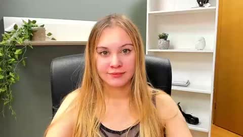 Valeria online show from 01.12.25