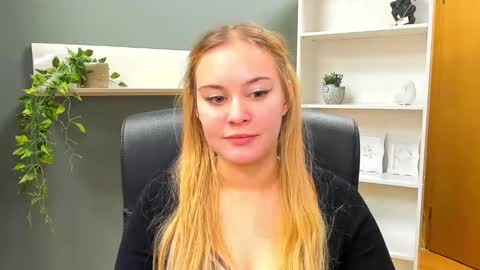 Valeria online show from 01.19.25