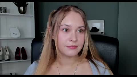 Valeria online show from 09.13.25