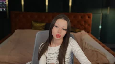 Lana online show from 10.03.25