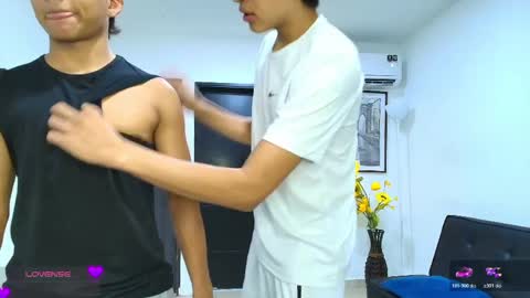   online show from 04.10.26