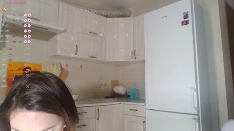 Snapshot of pleasant_fun chatting on 01.23.25 Pleasant My links are just below online show from 01.23.25