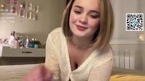 Snapshot of pleasant_fun chatting on 10.03.25 Pleasant My links are just below online show from 10.03.25