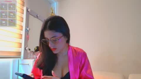 JUAN AND JULI online show from 01.07.26