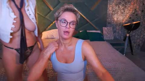 Ira brunette and Vika blonde online show from 10.26.25