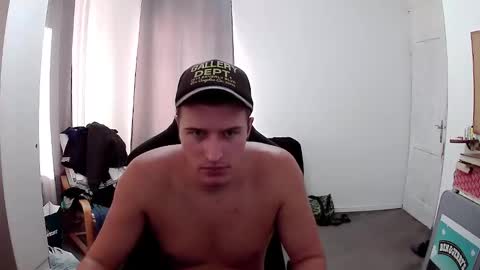 Snapshot of plkrisztian chatting on 09.22.25 plkrisztian online show from 09.22.25