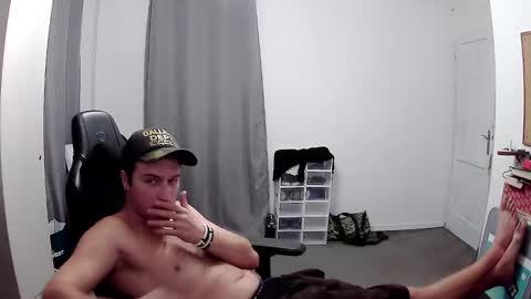 Snapshot of plkrisztian chatting on 10.12.25 plkrisztian online show from 10.12.25