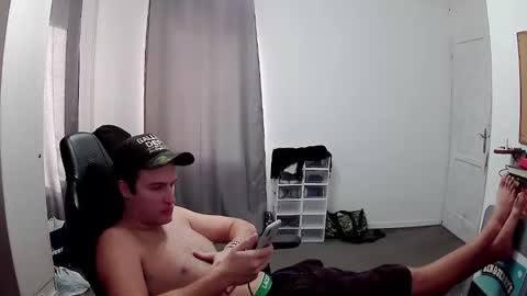 Snapshot of plkrisztian chatting on 10.13.25 plkrisztian online show from 10.13.25