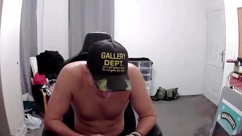 Snapshot of plkrisztian chatting on 11.13.25 plkrisztian online show from 11.13.25