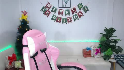 Ploysai online show from 01.06.25