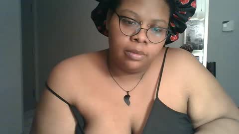 Snapshot of plushbunny420 chatting on 01.06.25 Plushbunny420 online show from 01.06.25