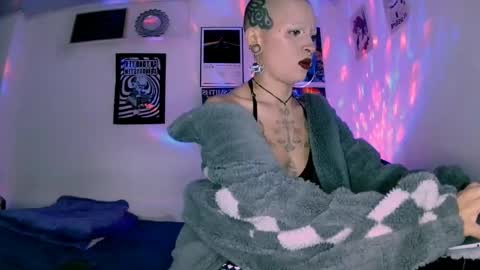    online show from 04.21.26