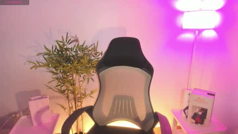 Pocket Princess online show from 09.27.25