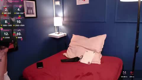 Snapshot of poison__luna chatting on 03.05.25 Luna online show from 03.05.25