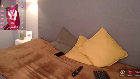 Snapshot of poison__luna chatting on 03.10.25 Luna online show from 03.10.25