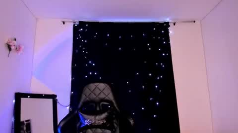 Willow                      Hours 12pm to 630pm Colombian time FRIDAY AND SUNDAY FREE DAYS online show from 02.18.25