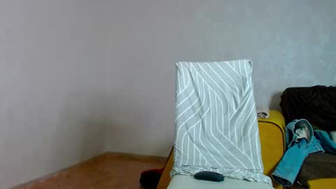 Snapshot of pola_xx chatting on 02.23.25 9pm - 11pm GMT3 online show from 02.23.25