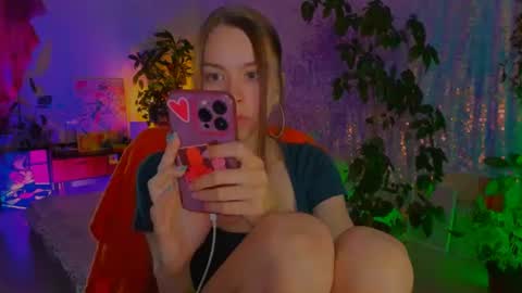 Snapshot of poli__ chatting on 06.21.26 Martha online show from 06.21.26