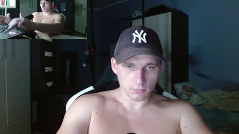 Snapshot of poliglotjoe chatting on 10.13.25 Poliglot online show from 10.13.25