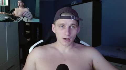 Snapshot of poliglotjoe chatting on 10.21.25 Poliglot online show from 10.21.25