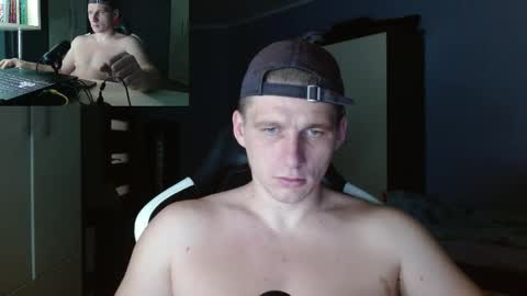 Snapshot of poliglotjoe chatting on 10.21.25 Poliglot online show from 10.21.25