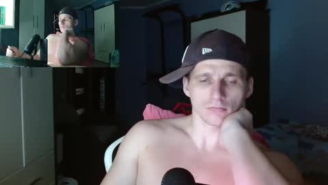 Snapshot of poliglotjoe chatting on 10.31.25 Poliglot online show from 10.31.25