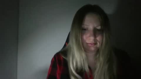 Snapshot of poliholly chatting on 02.27.26 poliholly online show from 02.27.26