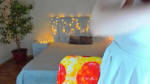 Polina online show from 12.22.25