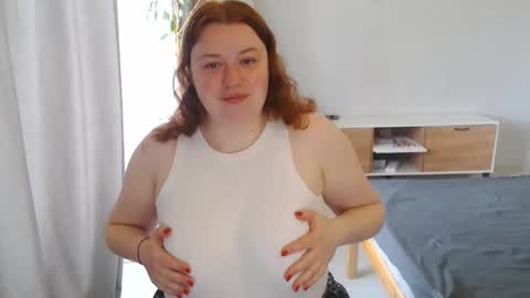 Snapshot of polinasallivan chatting on 04.24.26 Polina online show from 04.24.26