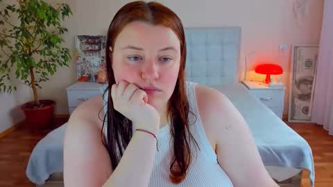 Snapshot of polinasallivan chatting on 05.13.26 Polina online show from 05.13.26