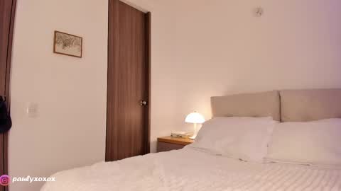 Polly online show from 02.23.25