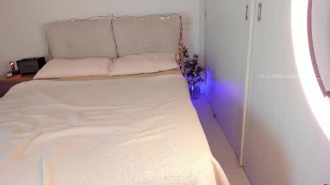 Polly online show from 11.29.25