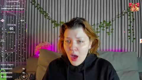 Snapshot of polly__mayer chatting on 02.01.26 Polly online show from 02.01.26