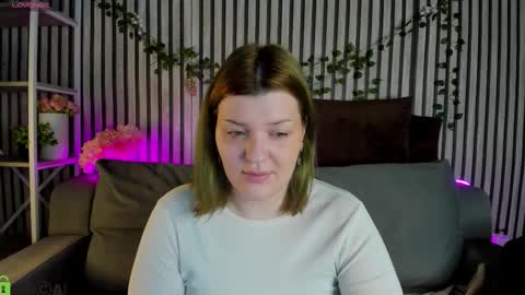 Snapshot of polly__mayer chatting on 02.12.26 Polly online show from 02.12.26