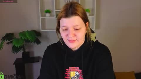 Snapshot of polly__mayer chatting on 02.25.26 Polly online show from 02.25.26