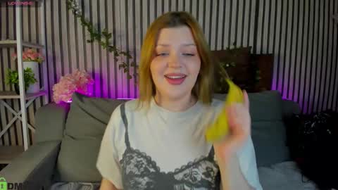 Snapshot of polly__mayer chatting on 03.01.26 Polly online show from 03.01.26