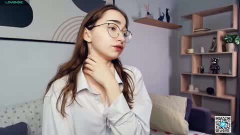 Polly online show from 10.10.25