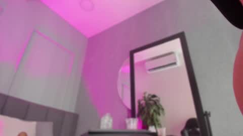 Snapshot of pollybabe_ chatting on 03.07.25 POLLY online show from 03.07.25