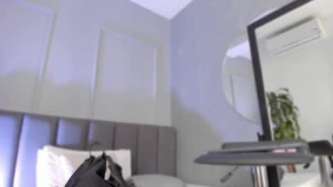 Snapshot of pollybabe_ chatting on 09.17.25 POLLY online show from 09.17.25