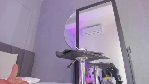 Snapshot of pollybabe_ chatting on 10.09.25 POLLY online show from 10.09.25