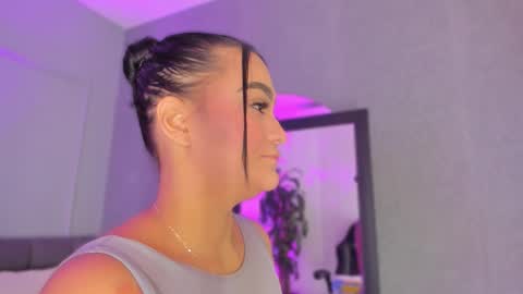 POLLY online show from 11.22.25