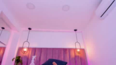 Snapshot of pollybabe_ chatting on 04.21.26 POLLY online show from 04.21.26