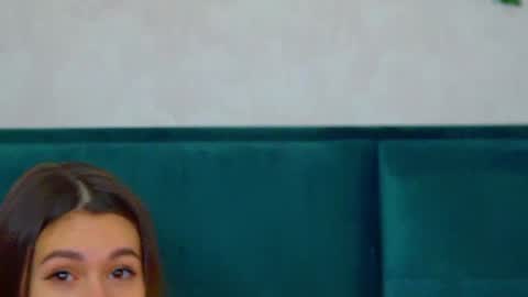 Polly online show from 02.08.25