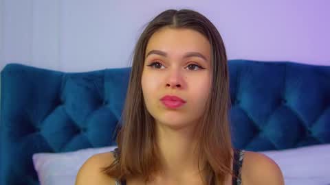 Polly online show from 02.03.26