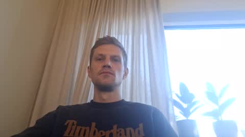 Snapshot of polsenos chatting on 11.25.25 polsenos online show from 11.25.25