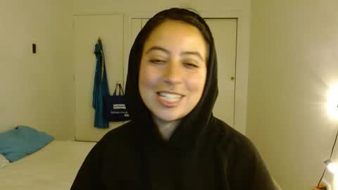 Snapshot of poly_mer chatting on 12.18.25 Poly online show from 12.18.25