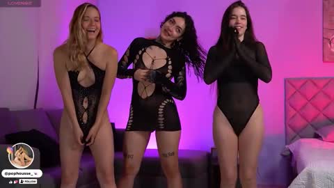 Snapshot of pophouse chatting on 10.16.25 online show from 10.16.25